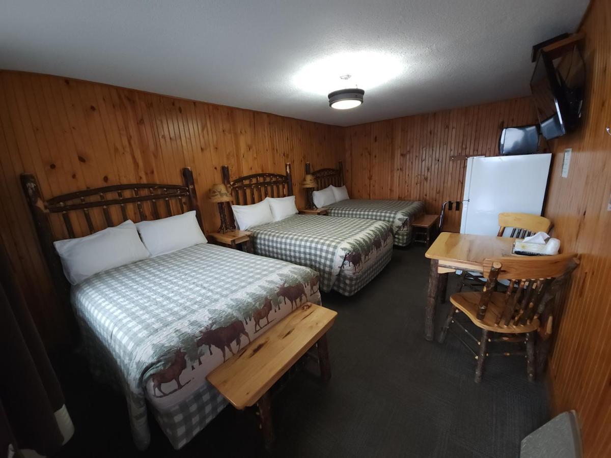 Outdoorsman Motel Wawa Esterno foto